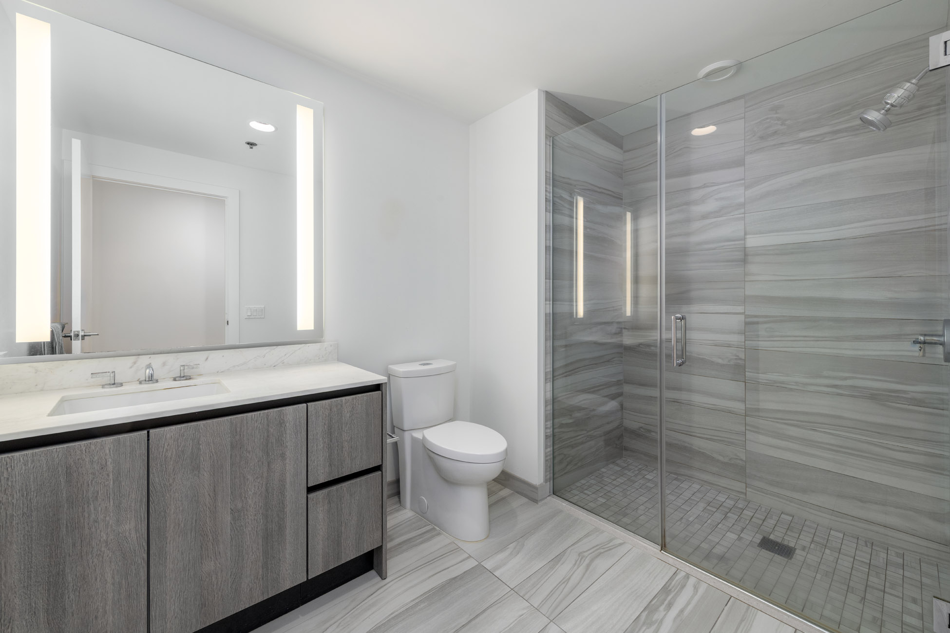 Lumina - 338 Main Street, 7H